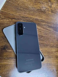 سامسونك A36  جديد غير مستخدم  ذاكرة 256 والعشوائية 8  سعر جديد 385 الف...