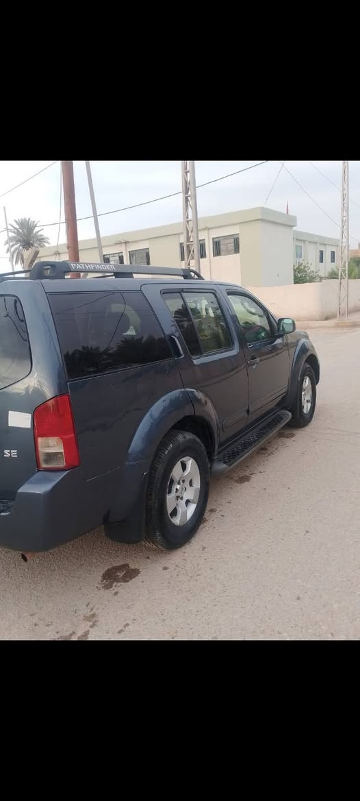 السلام عليكم نسيان بافندر 2007 /7راكب  بغداد انكليزي بسمي مداور ثاني يوم سنويه لغايه 2030 تبريد تدفئه فول 
مكينه 6ستندر يعني قتصادين كير مكينه كفاله 
شاشه كبير سياره تخبل أحله من صوره مال عائله 
تراي 180وين متريد  سياره ضررها 3قطع ابيع حزام   
سعر سياره 95بيها مجال قليل  
عنوان السياره ديوانيه قضاء الشاميه 
رقم الهاتف ‏‪0784 157 0875‬‏
