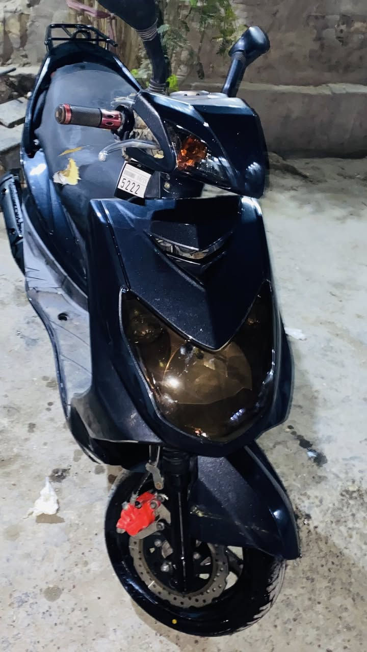 سلام عـْليگمٌ-
لللبيع اي نقص مابيها عنواني بغداد الحرية 
سعر ٦٥٠
***********
