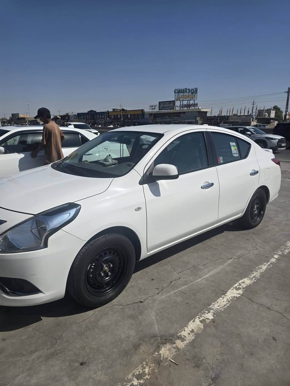 السلام عليكم نيسان سني هندي زيرو ماشيه 10.000
شاشه جبيره رقم أربيل 132 بيها مجال بسيط *********** العنوان بغداد بسمايه
