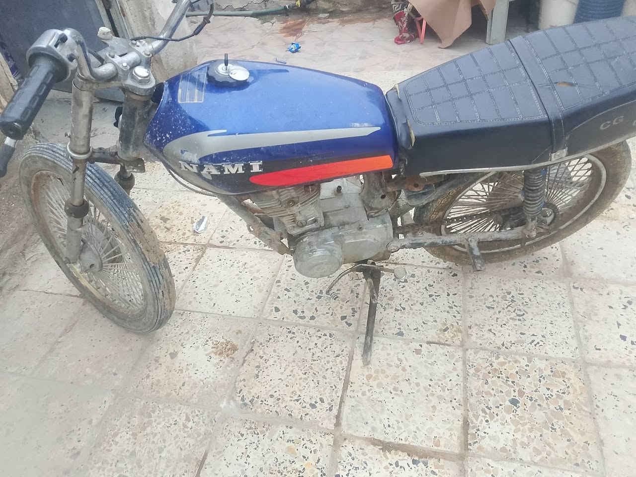 اربعه
كلك للبيع شغاله 
بس بنرادلها يده مال سكليتر طاكه 
سعر 180  وبيها مجال


**إذا كنت صاحب هذا الإعلان وتريد حذفه لأي سبب، رجاءا أرسل رسالة إلى الدعم الفني**