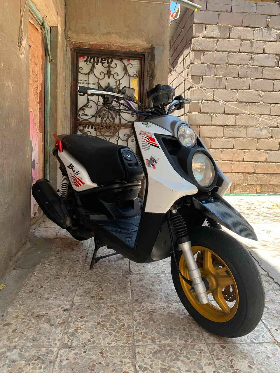 السلام عليكم سكنس جبلي 140 نوزل دراجه كفاله عامه شلعه ومعدل  والكمرك مالتها مدفوع بس ينفتح ترقيم كبل ترقم أنطيك ورقه الكمرك ويا دراجه سعر دراجه مليون و 400 وبيها مجال *********** وتساب واتصال  بيعه مستعجل الدراجه

