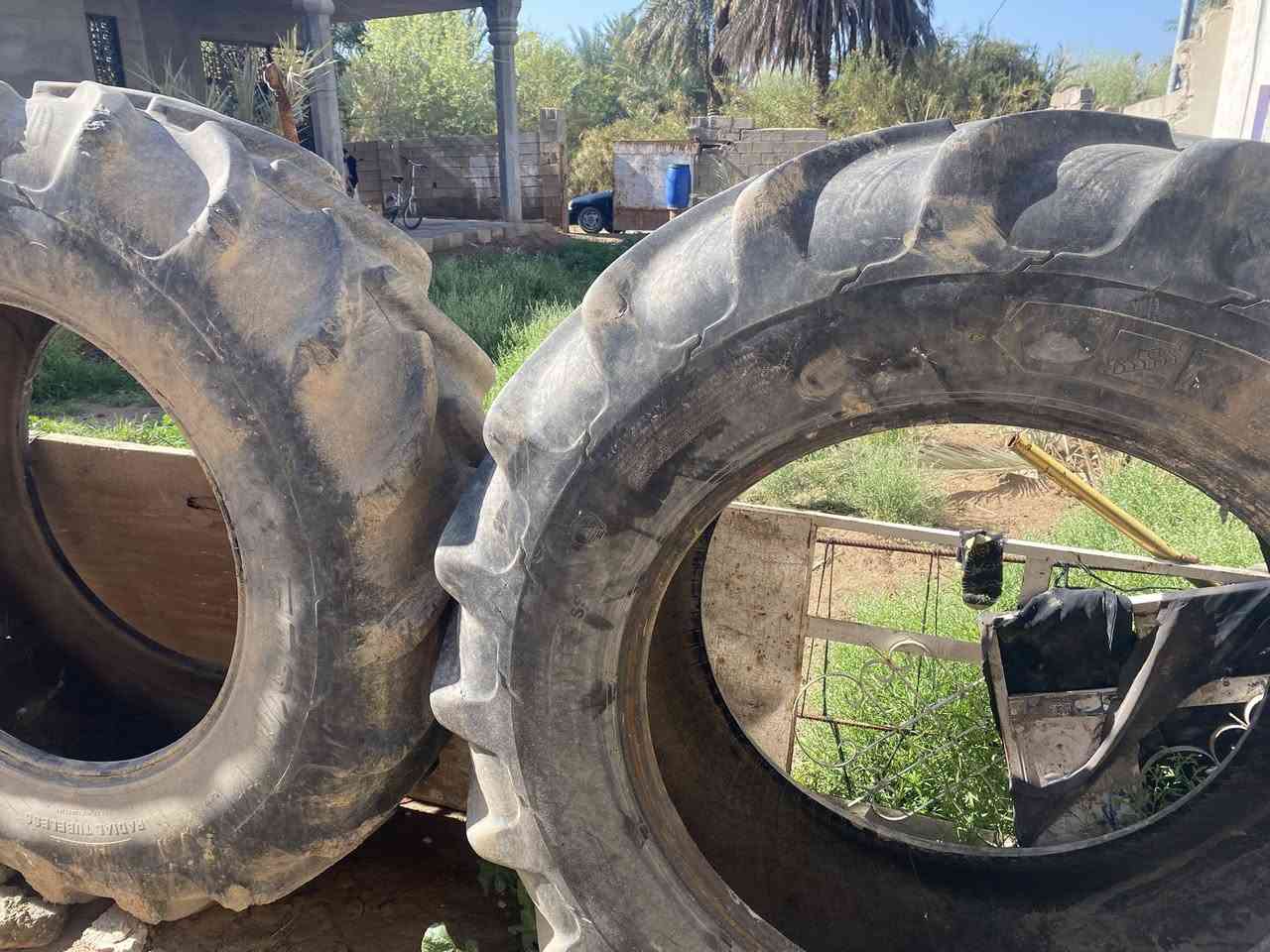 سلام عليكم تايرات البيع نضاف السعر خاص الحجم 140/38/70/580/***********
