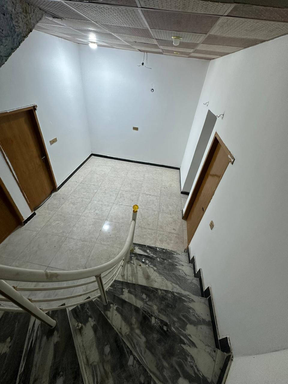 احبتي دار 170 متر ابي الخصيب الصنكر 
موقع راقي السعر 79 وبي مجال 
طابو اصولي  وصاحب العقار جارك 
***********
غرف 2 وديوان وصالة ومطبخ وكراج وصحيات

#مشاهيرفيسبوك #مشاهيرتيكتوك #جنس_العقار #العقارات #البصرة #مشاهده #العالية #الجمهورية #بريهه #الجزائر #الجزيره #العباسية #الجنينة #الجبيله #الابلة #الطويسه # #الوفود #المطيحة #الفاو #السيبة
