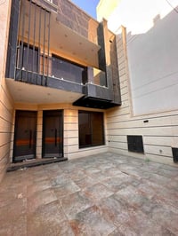 � للإيجار في السيدية 🏠 🔹 مساحة العقار: 150 م² 🔹 بناء حديث (زيرو)  ✅ 4 ...