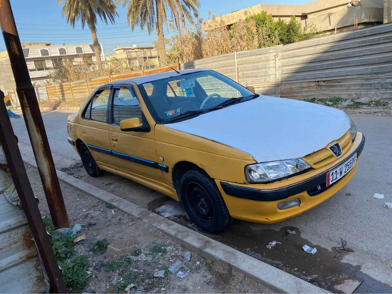 السلام عليكم بيجو بارص موديل ٢٠١٠  كير مكينه تمام لاتنقيص ولا تبخير 
السياره هزه جديده رقم دولي  وباسمي ومصفره من كلشي يعني كبل تحويل لايحتاج طببها هزه ولا اي شي 
جاهزه للشارع 
غرفه جديده 
تبريد بي غاز وكامل بس الايعاز ميوصل للكمبريسر كهريات يعني 
خيسات بيها قليله السياره 
بيها ضربه بل جاملغ الخلفي الايسر 
السعر ٢٤ وبيها مجال قليل 
المكان بوب الشام 
*********** بغداد, العراق
