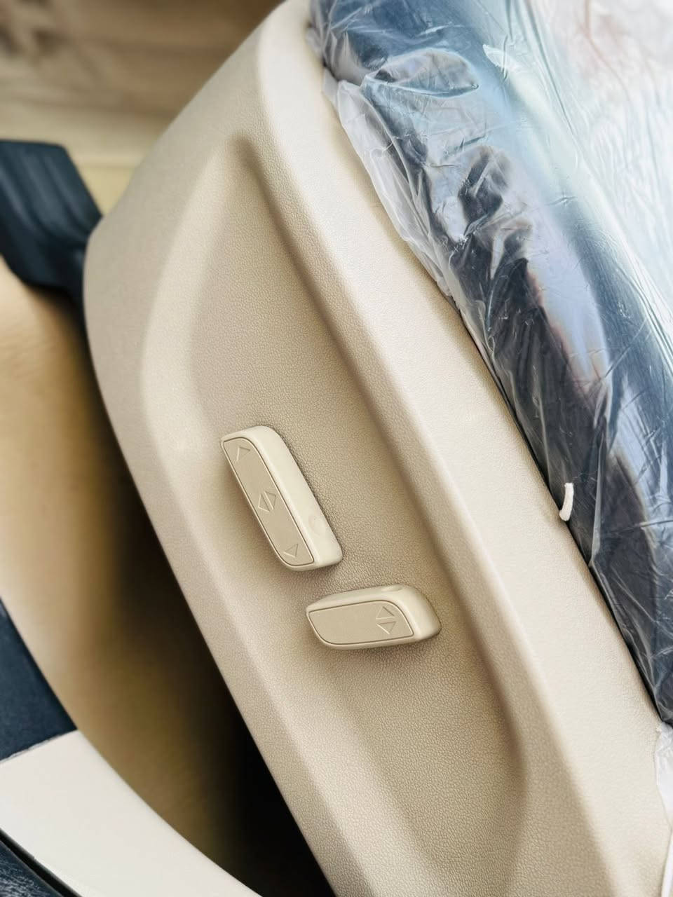 مناسبه
السلام عليكم 

تيكو 5

موديل 2018

لون ابيض 

السياره فول واحد عله واحذ 

فتحه 

مانع انزلاق 

كشتات كهرباء 

شاشه جبيره

تحكمات ستيرن

صدر جديد  

تايرات جديدات 

تبريد. ثلج 

ماشيه 62 الف زيرو السياره 

سياره كلش نقص مابيه 

كشنات بوضع الشركه 

كير كفاله 7نمر 

مكينه كفاله 

بيه تكحيل بسيط بلباب خلف السايق 

سياره كل نقص مابيه عله وضع الشركه 

بسمي رقم نكليزي توني محولها

مكان السياره بغداد حي اور 

السعر97 وبيه مجال 

اخوكم محمد السوداني ***********
