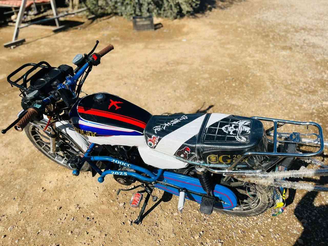 سلام عليكم اخوان
دراجه موديل 2025

محرك 200

بدون اوراق بس مكاتبه بي ***********
العنوان هيت ناحيه الفرات
