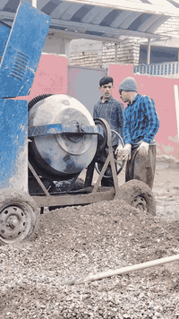 كادر صب وكادر جلمود شغل درجه اولى وبسعار مناسبه الرقم 
***********
