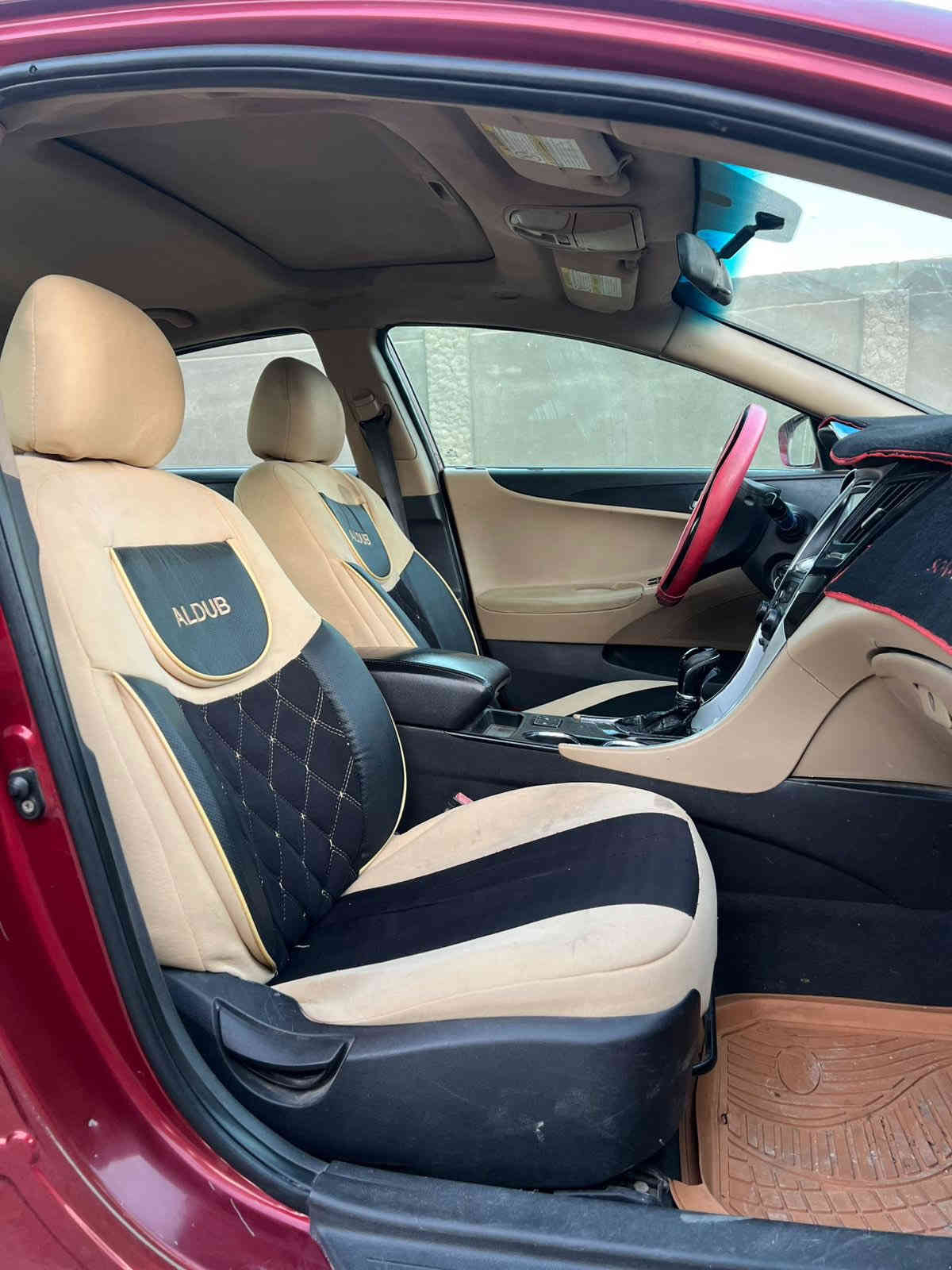 للبيع سوناتا ٢٠١١ رقم بغداد بسمي تحويل ثاني يوم حادثها جاملغ وبنيد  بدون دواخل  وبيها بل عراق بابتين ابيع شرط عل سونار فول مواصفات فتحه اشاير بل مري تحكم جهتين شاشه جبيره داخل بيجي  كشن كهرباء مكينه ٢٤٠٠ جي دي اي كفاله من دخان وصوت وبخار كير سياره خير من الله سعر ٩٢ مجال كلش بسيط
***********
