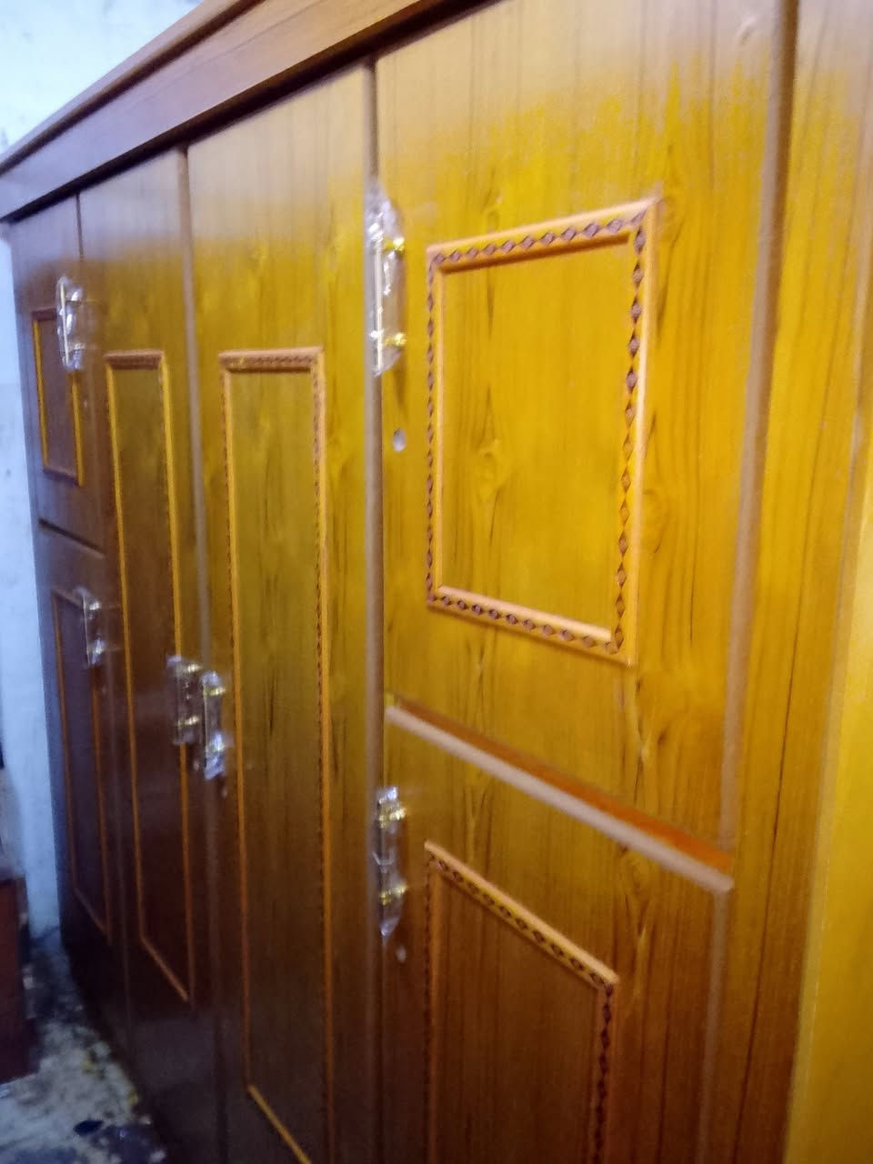 سلام عليكم كنتور ابو اربع 350كنتور ابو ثنين 150رقمي *********** مكان ناصريه جوا جسر نبي الله ابراهيم
