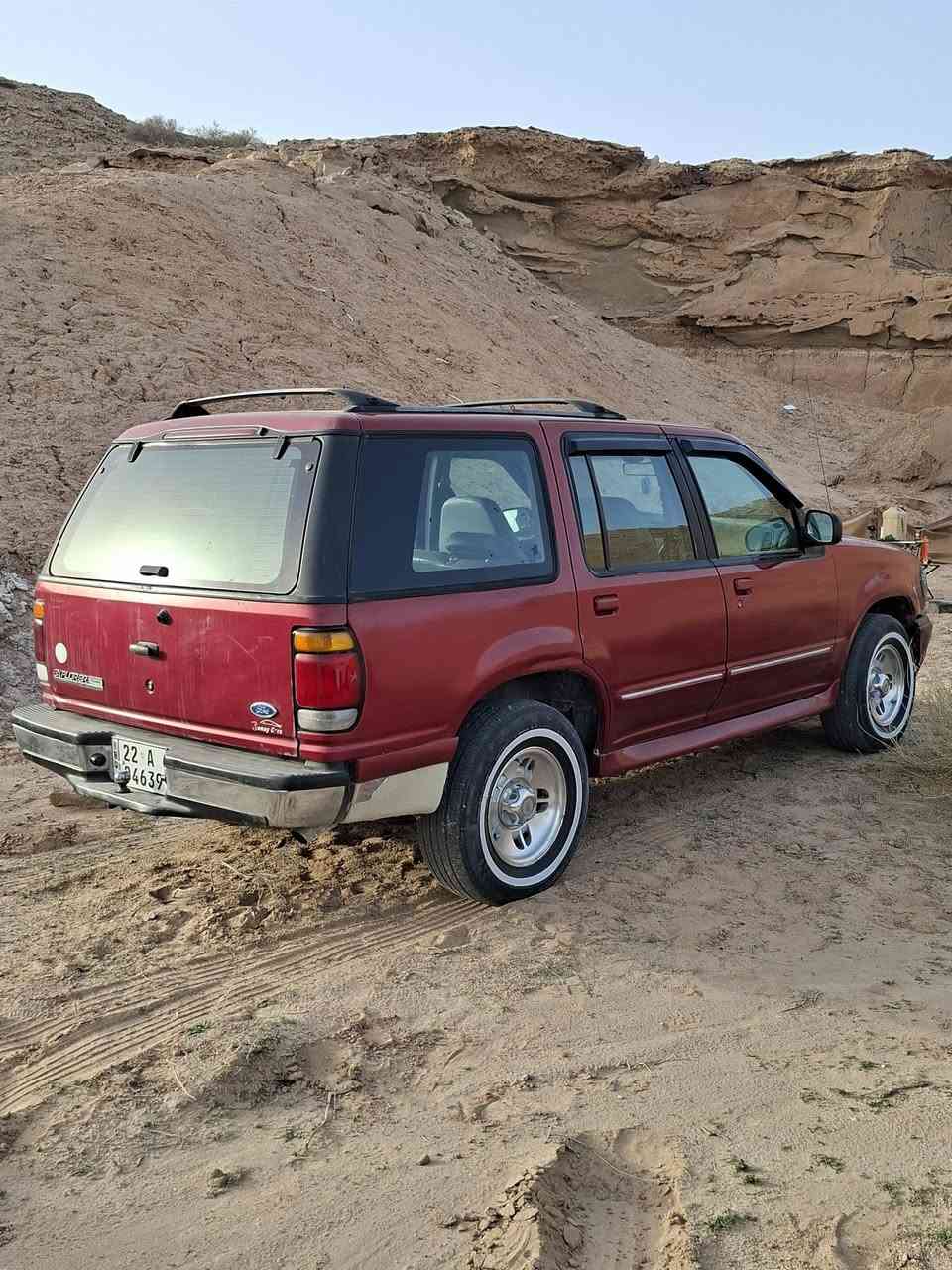 فورت اكسبلور موديل 1996
رقم اربيل جديد محرك 6 اصلي مالتها كير اوتو سياره جاهزه وماعايزه 
السعر 38 ورقه مكانها النجف 
***********
