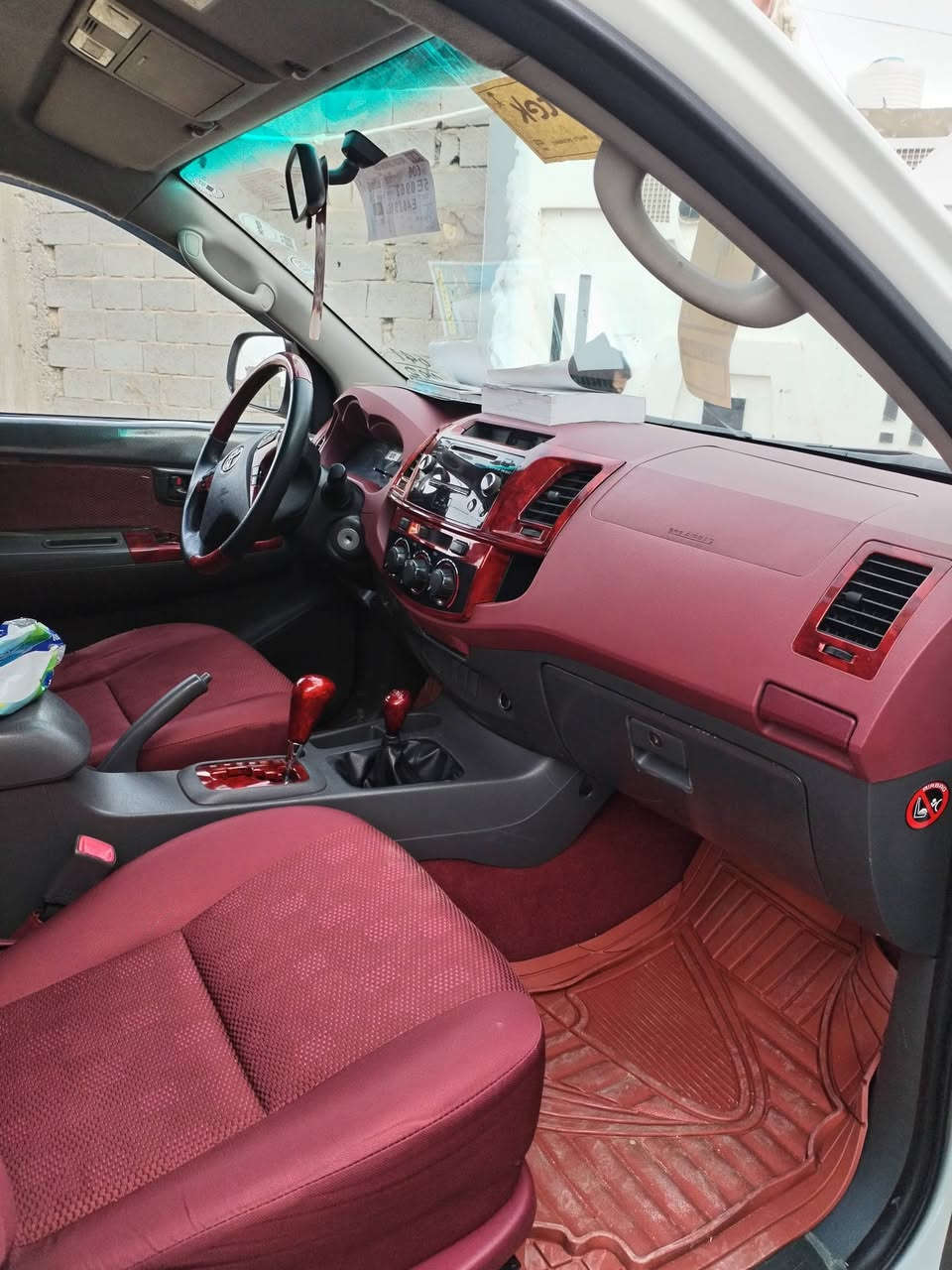 السلام عليكم
سياره فورويل ١٤ ماشيه ١٢٠ حقيقي اوتوماتيك مكفوله كفاله عامه رقم أربيل دولي سنويه 2030 سياره جديده
مراوس فورويل 18 او 19 للاستفسار الاتصال على الرقم ***********
