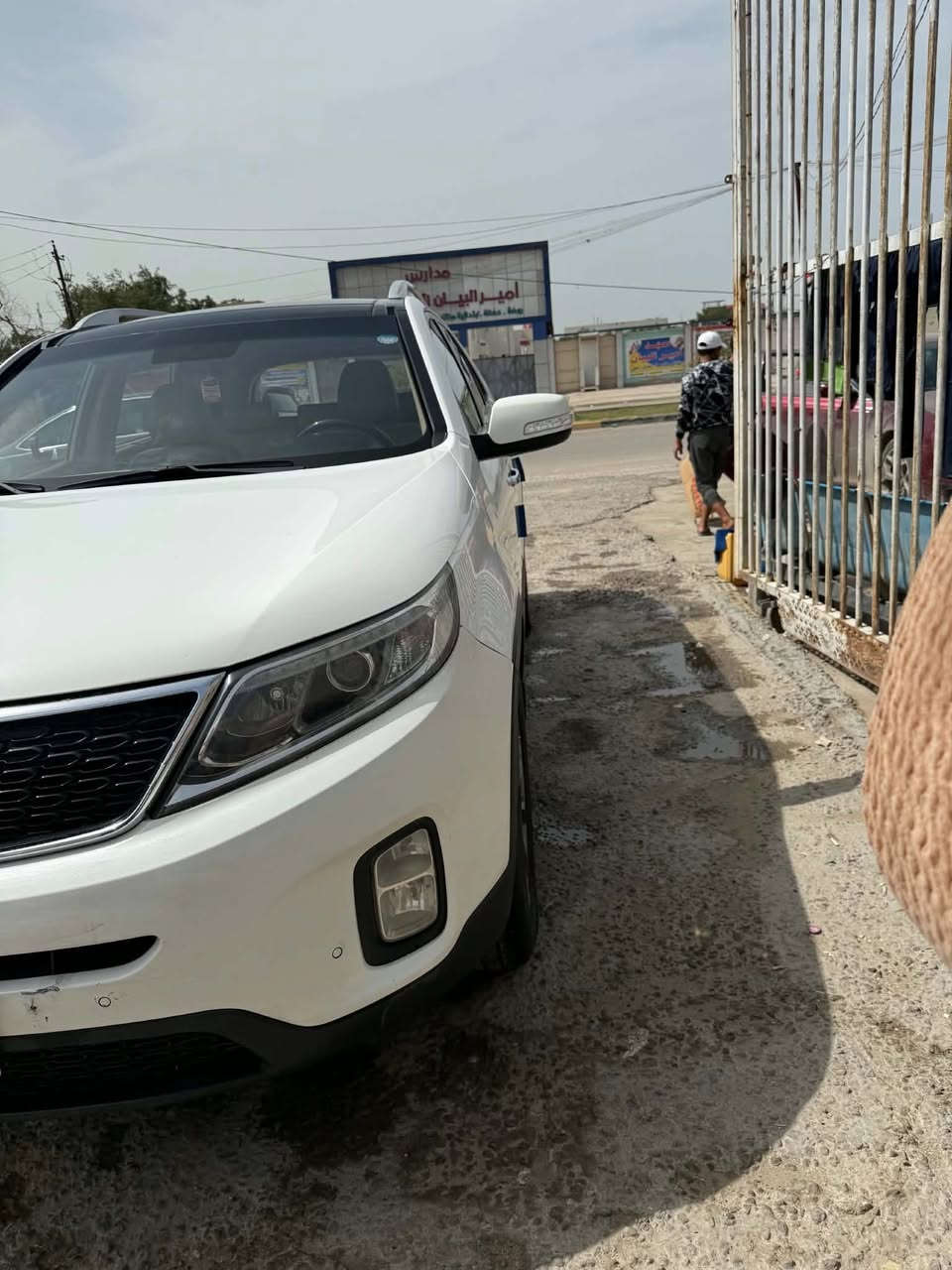 سلام عليكم سيارة كية سورنتو للبيع فول مواصفات خليج مكان بغداد ***********
