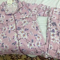 تراكات • نسائية