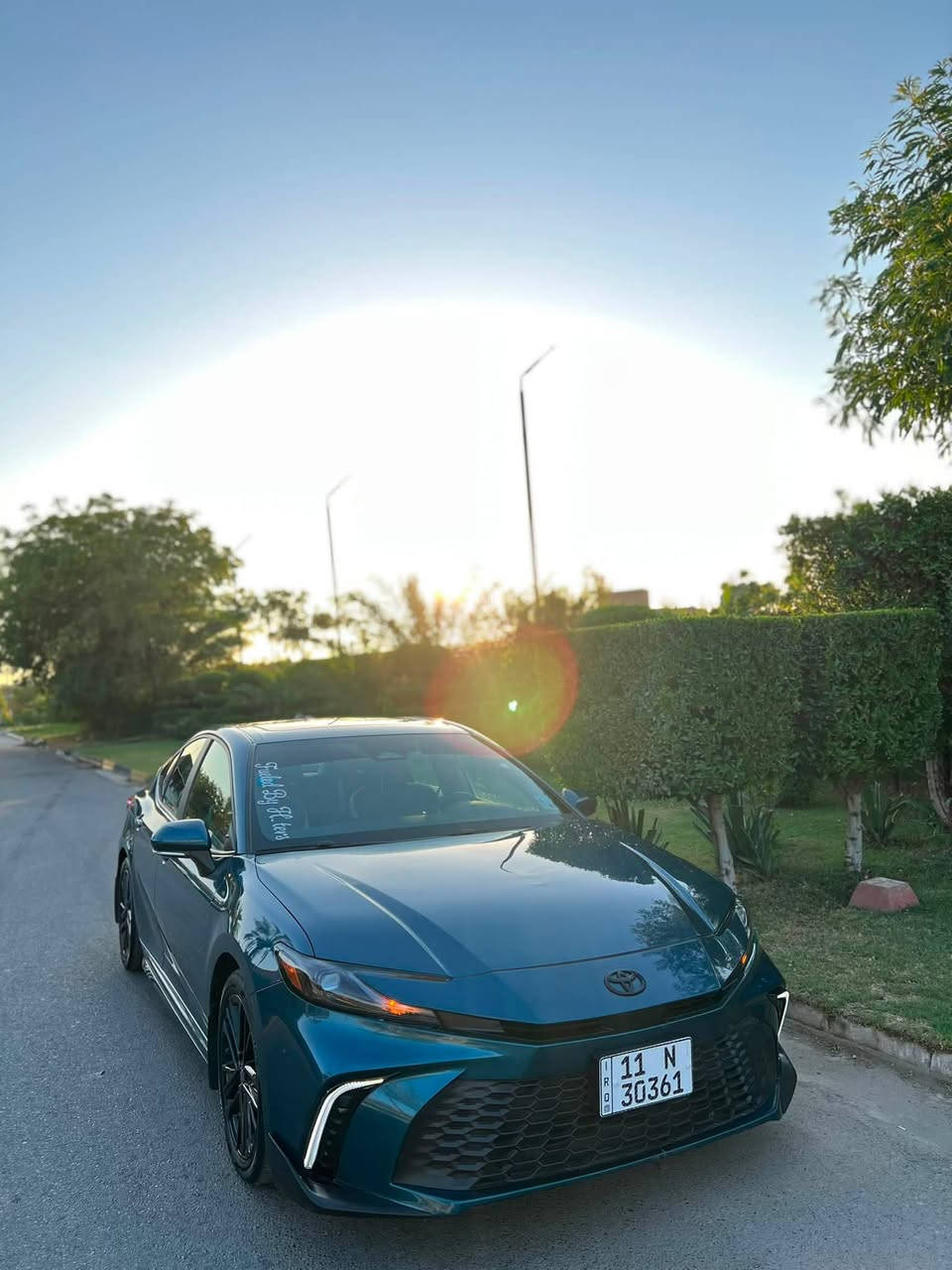 🚗 تويوتا كامري 2025 – SE Black / شكل رياضي
🔥 سيارة مواصفات راقية والسعر تنافسي جداً!

المواصفات:
 • نسخة SE Black الرياضية
 • لون خارجي مميز وشكل هجومي
 • داخلية نظيفة جداً
 • شاشة كبيرة
 • فتحة سقف
 • جنوط سوداء رياضية
 • LED بالكامل
 • بصمة تشغيل + دخول ذكي
 • رادار / كروز ذكي / سيستم أمان Toyota Safety

الحادث:
السيارة صار بيها فقط:
 • صبغ حافة البنيد
 • الجاملغ الأمامي
الجاملغ الخلفي رجع بارد بدون اي صبغ 
📞 للاستفسار:
***********
او زيارة موقع شركة الناجح العالميه بغداد حي الجامعه نفق الشرطه مقابيل مختبر الرازي
