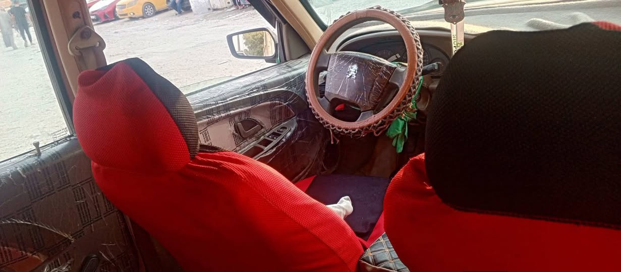 بيجو موديل 2012 سعر 30 وبيها مجال رقم الهاتف***********
