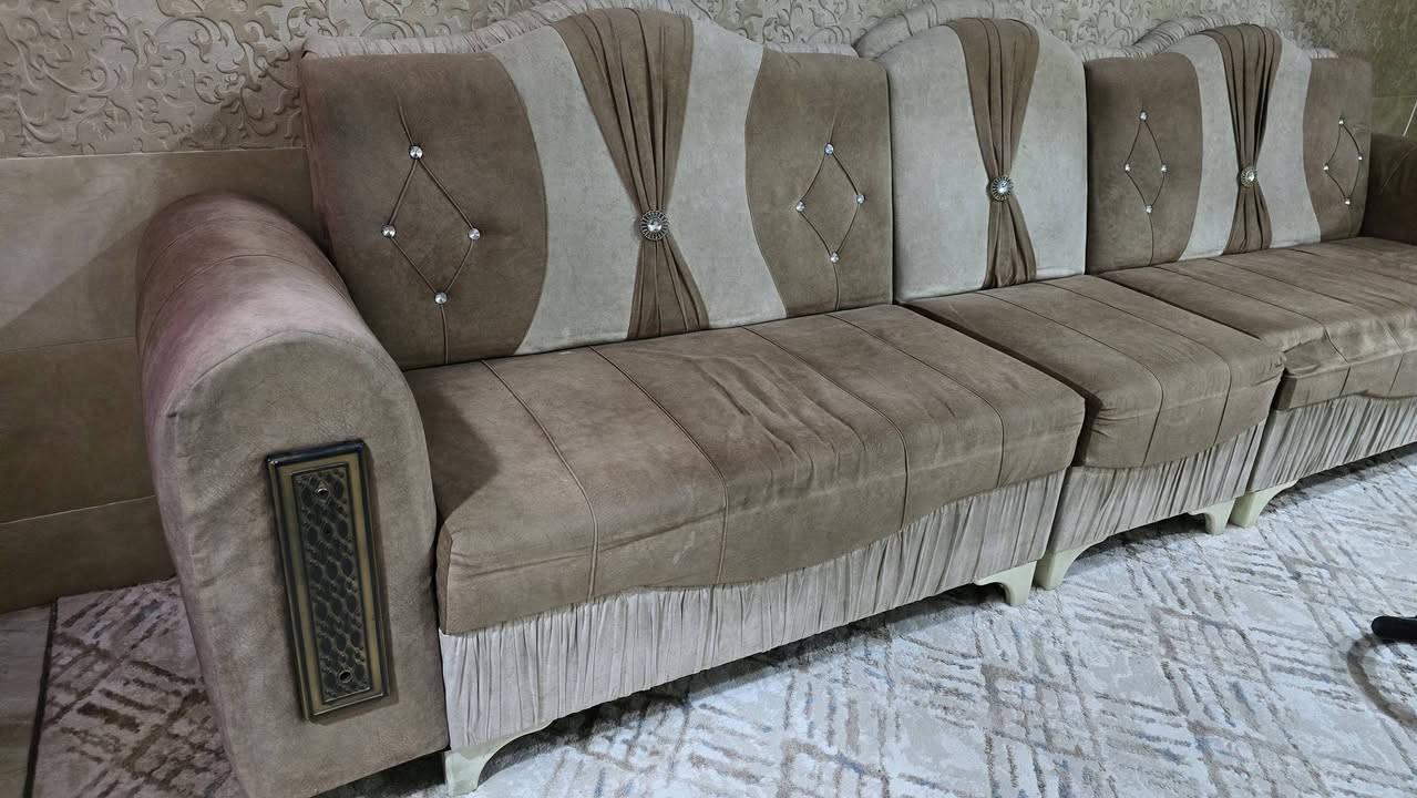 3 امتار تقريبا بحاله جيده 
75 الف


**إذا كنت صاحب هذا الإعلان وتريد حذفه لأي سبب، رجاءا أرسل رسالة إلى الدعم الفني**