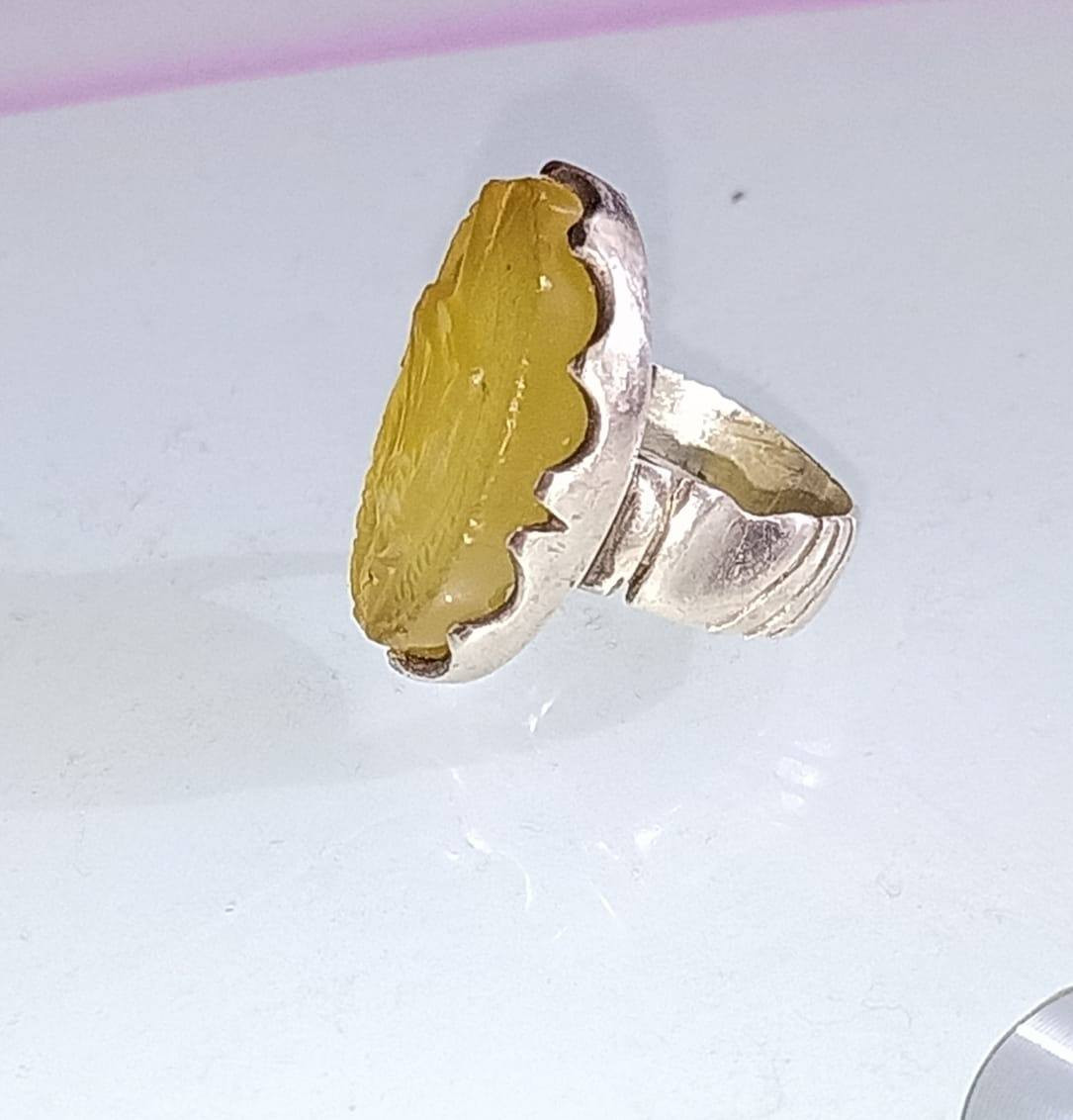 السلام عليكم عقيق يماني اصفر منحوت راس ورمح ومخطوط ومورخ اسم الخطاط والسنه مكتوب عليه صياغه يدويه جميله السعر ٥٥ الف وبيه مجال بسيط يوجد توصيل للمحافضات راسلني وتدلل


**إذا كنت صاحب هذا الإعلان وتريد حذفه لأي سبب، رجاءا أرسل رسالة إلى الدعم الفني**