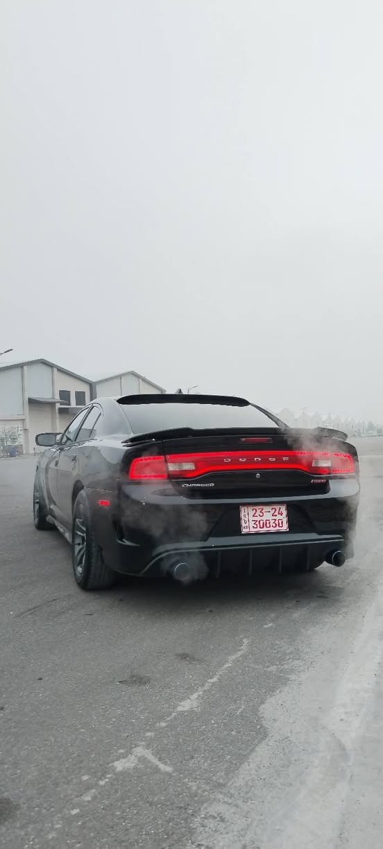 دوج چار جه ر
ساخ ساخ 
2014
مه کینه هیمی V8
به رمه جه زور به قوه ته 
بي بوياخ
كامل بودي كراوه به SRT
168 روشتوه
سه یاره که پولیسه
گیر له سه ر سوکان
شاشه ئای پات وه ک بیلادی
کامیره
4 جام کاره با
ئاوینه اوتو
کوشن جلد 
ته برید
گه رمی 
کامل مه سره فی کرا وه 
تکایه موشته ری نیت سه ری من و خوش مه یه شینه  له گه ل ریزم
*********** السليمانية, العراق
