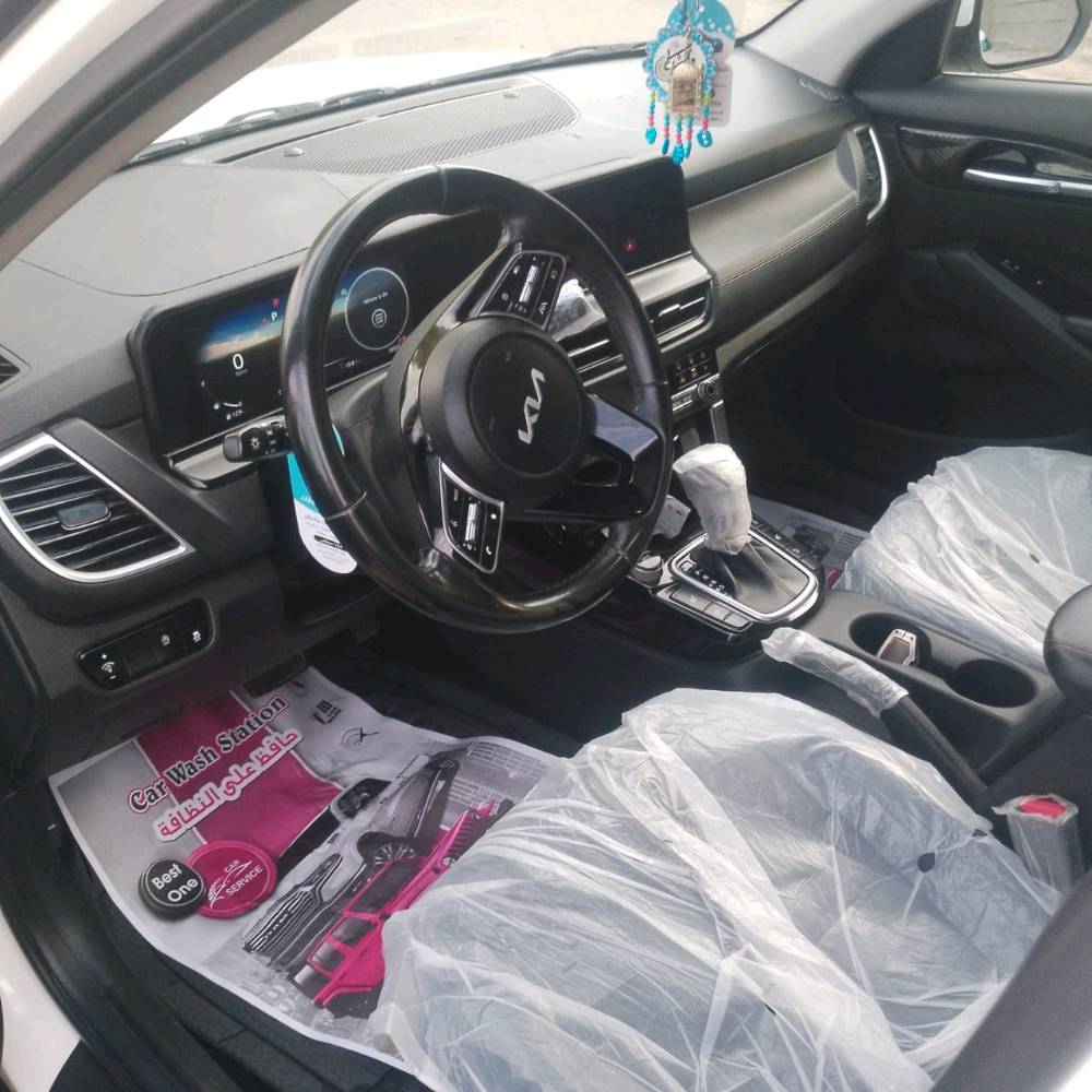 السلام عليكم سياره سيلتوز موديل ٢٤ وارد امريكي بدون حادث كلين سياره جديد ماماشيه تجي واشوف بعينك ١٨٠ بيها مجال.