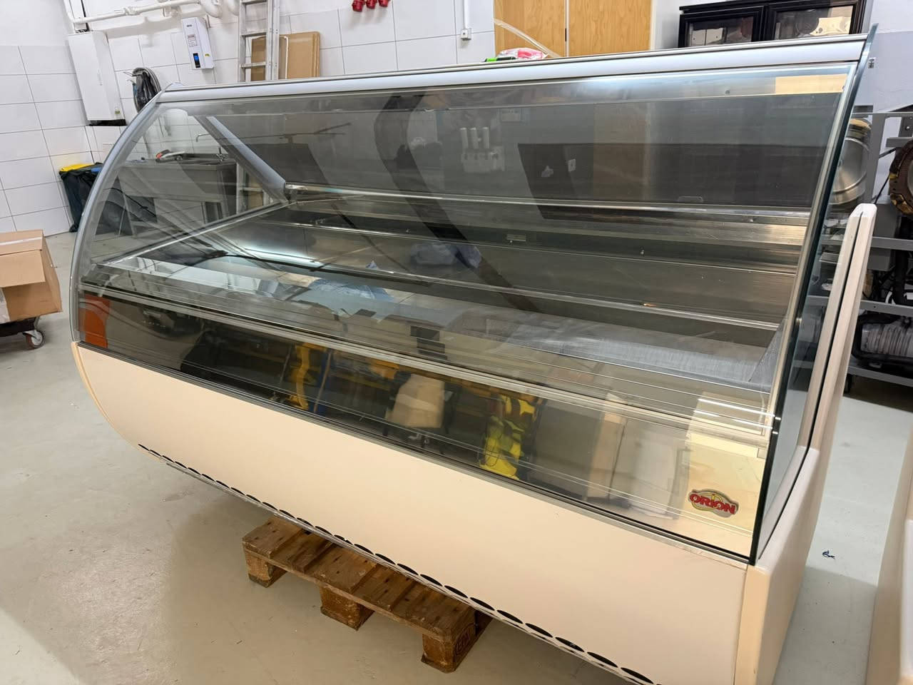 #معرض #الايطالي

عارضه أوريون أيطاليا 🇮🇹

16 بلانك كبير 220 سم 

عدد 2 نفس الشكل 

مستخدم قليل خارج العراق 

نضيفه جدآ 

دبل كمبريسر 

سنكل فيز 

تبريد هوئ

بلاديه 

كلش نضيفه

✨

السعر والتفاصيل مراسله الصفحة 

اؤ الأتصال هـ.  *********** 

العنوآن بصره 

#سيدحسين
