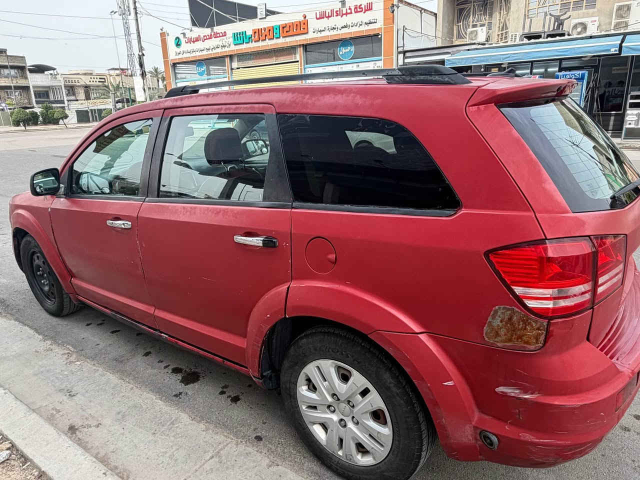 سلام عليكم 
دوج جورني موديل ٢٠١٦ 
٤ سلندر مكينة ٢٤٠٠ 
سيارة مصبوغة ابيعه عام ولونه جارد 
حادثه بيبان 
٣ قطع تبرير 
شاشة جبيرة
تحكمات ستيرن 
شادله منضومة غار صرفه يخبل 
شادله حجر بيئة بلادي 
التنتة شاده كنتارة 
كشن مغلف كنتارة 
السيارة كامت كازكيت وبدلت مكينة كامل مال موديل ٢٠ قبل شهر بدلته 
صدره مبدله جديد
اذاين جدد 
كير ومكينة مكفول 
تايرات مبدلهن جدد
سنوية لل٢٠٣٠
رايده بشدة وبيه مجال 
مكاني بغداد الطوبجي 
*********** بغداد, العراق
