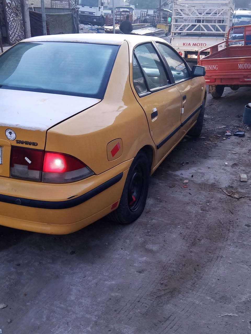 سمند 11 سياره نضيفه بلاديه محرك فرنسي جديد دواخله كله جديد بلادي سياره شغل وطلع على باب الله السعر 45 هاذ سعره خوان بس الشراي ينتصل ***********
