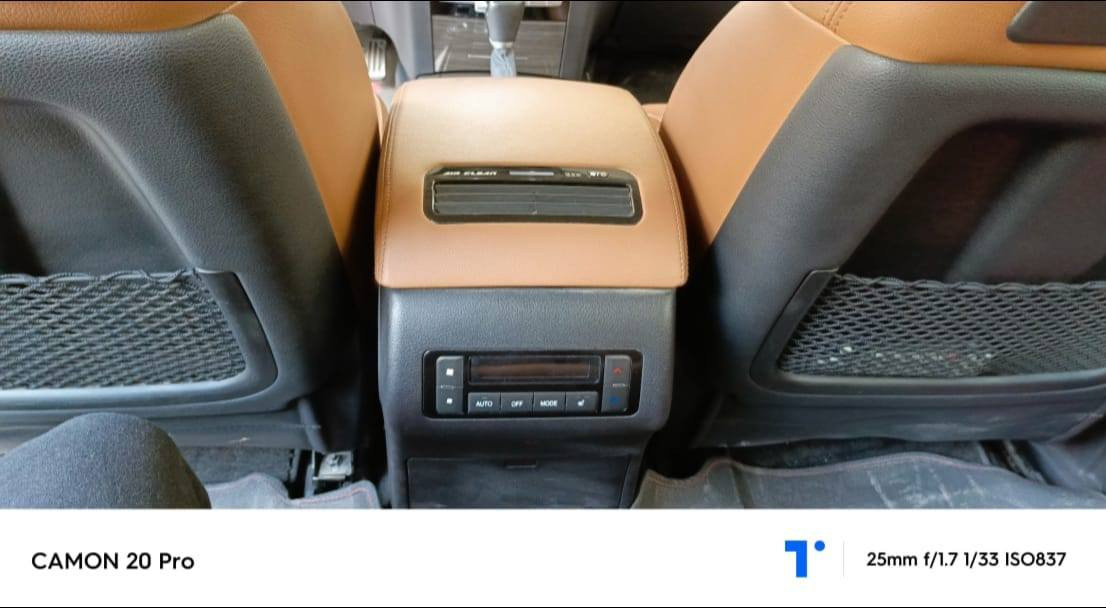 سلام عليكم
سيارة HAVAL h9 للبيع 
السيارة فول مواصفات دخول ذكي ويل 18 جامعات شفط 7 راكب السيارة ماشية 63 الف كيلو فقط السيارة بيهة فقط الدعامية الخلفية صبغ  لايت led عالي ناصي اشاير  بالمري  كشنات  كهربائي جلد تبريد 3 قطع
حساسات أمامية خلفي اوتو هولد مثبت سرعة المحرك 2000 توربو 
السعر 169 ورقة بيها مجال بسيط
للاستفسار :***********
سيارة مكفولة عام عدا الدعامية الخلفية صبغ
