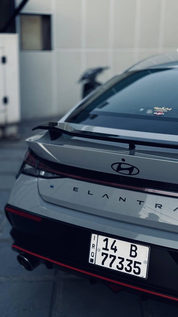 السلام عليكم N2025
كفاله عامه ماعده ٣اصابع بل بنيد بارد 
عداد سرعه ٣٠٠
كشنات ريكارو بلاد 
دكمه NGS الحمره تنطي ٢٠حصان اضافيه
كراسي تدفئه
منافذ تايبسي خلفي للراكب
فتحه سقف
ماشيه ٢٠كم
سعر ٢٠٥
***********
***********وتساب
