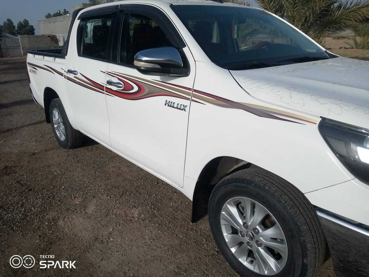 سلام عليكم بيكم هايلوكس 2016 كويتي اصل بلكارتون اخت الزيرو  كفاله عامه رقم واسط بأسمي تحولي مباشر
 غير موجود على الفيس
التواصل ***********
