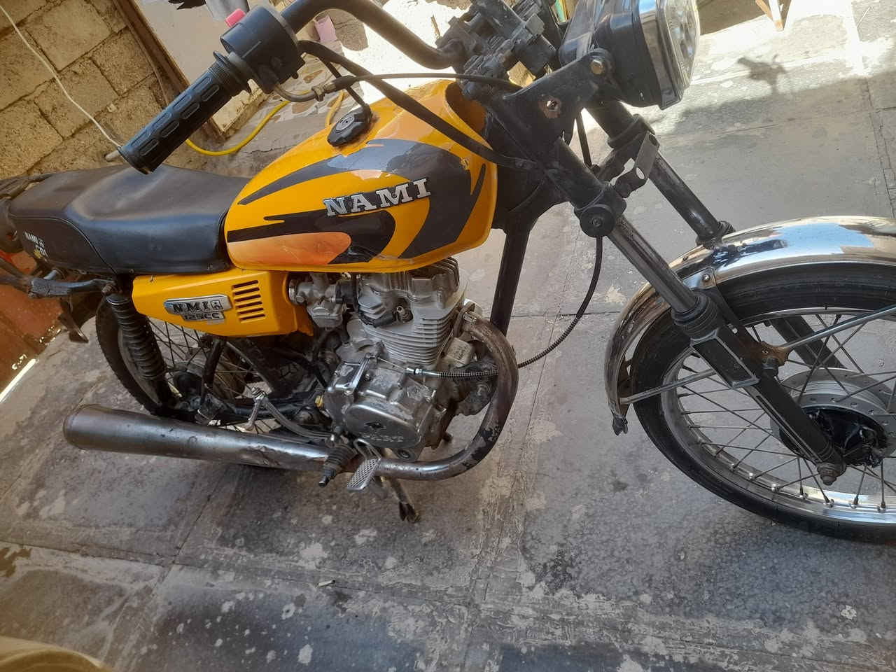 دراجه  بارت البيع 
سعر ٣٥٠ 
***********
