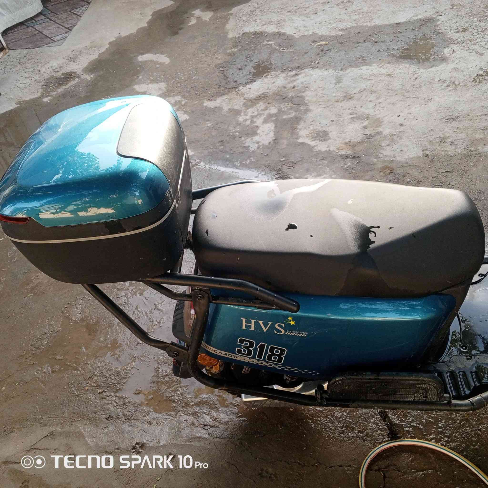 سلام عليكم دراجه شحن للبيع دراجه كلشي بيه نضيف نقصه باتري واحد ومو مكلف الله شاهد اخذته 2025 بيوم عشره محرم رايده 900 الف وبيه مجال حك تصليح لباتري رقمي ***********
