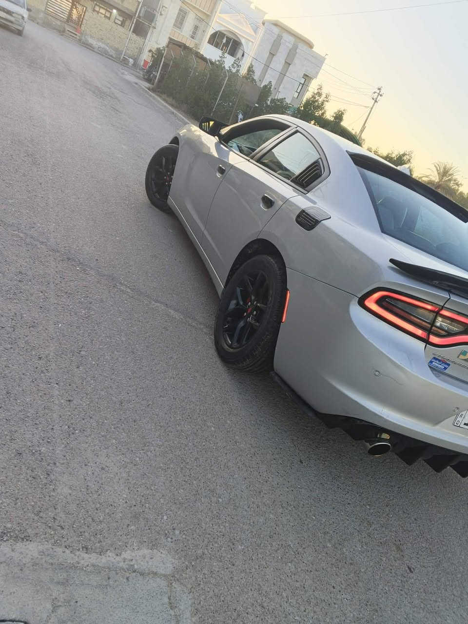 للبيع جارجر 20اصل بسمي تحويل مباشر مكينه 6 مكينه وكير بلاد سيارة ماشيه 81 مواصفات
1=سلايت روف
2=كشنات جلد تدفئه
3=خزن ميموري 
4=تحكمات شفتات ستيرن
فول مواصفات فئه sxtبلاص 
سعرها 24وبيها مجال مكاني ألبياع 
صور الحادث موجودة مال امريكه بدون تبديل
وبلعراق مابيها حته حجر بيئه موجود 
شراي يتصل ***********
