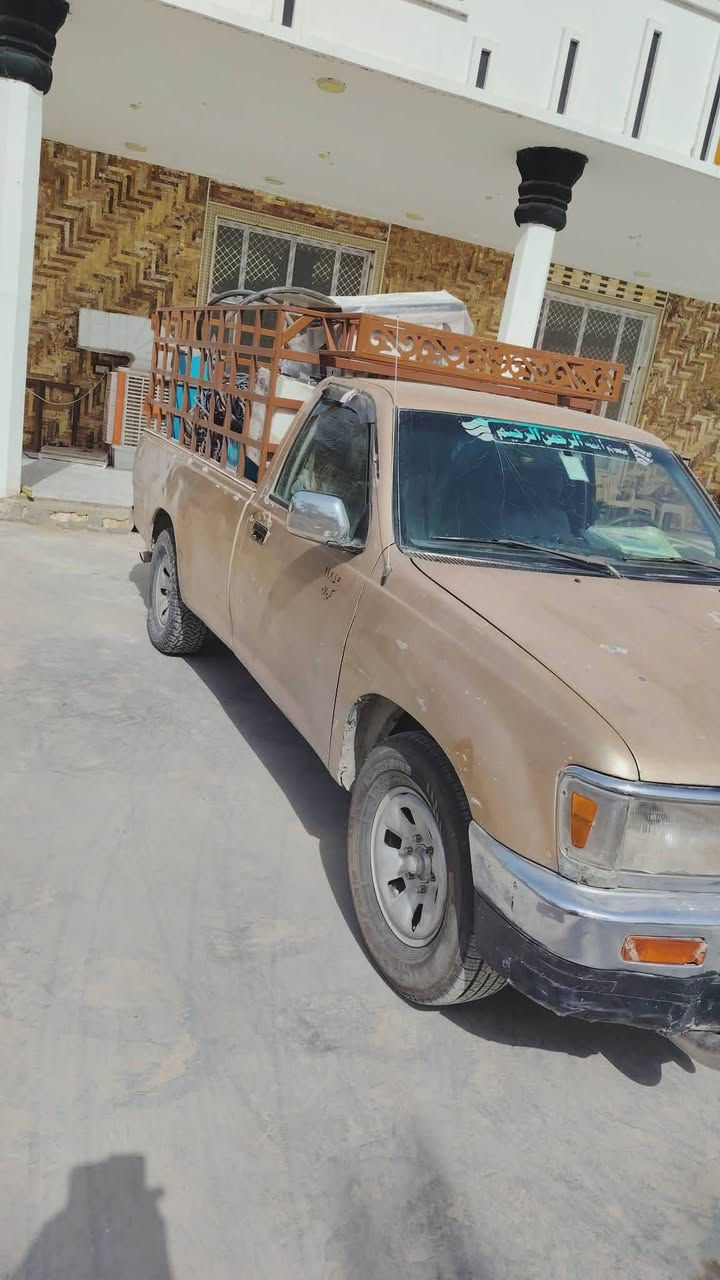 سلام عليكم سياره بيكم تيوتا ياباني
موديل ١٩٩٤ رقم كربلاء مداور ثاني يوم باقي التفاصيل
رقم صاحب السياره ***********
