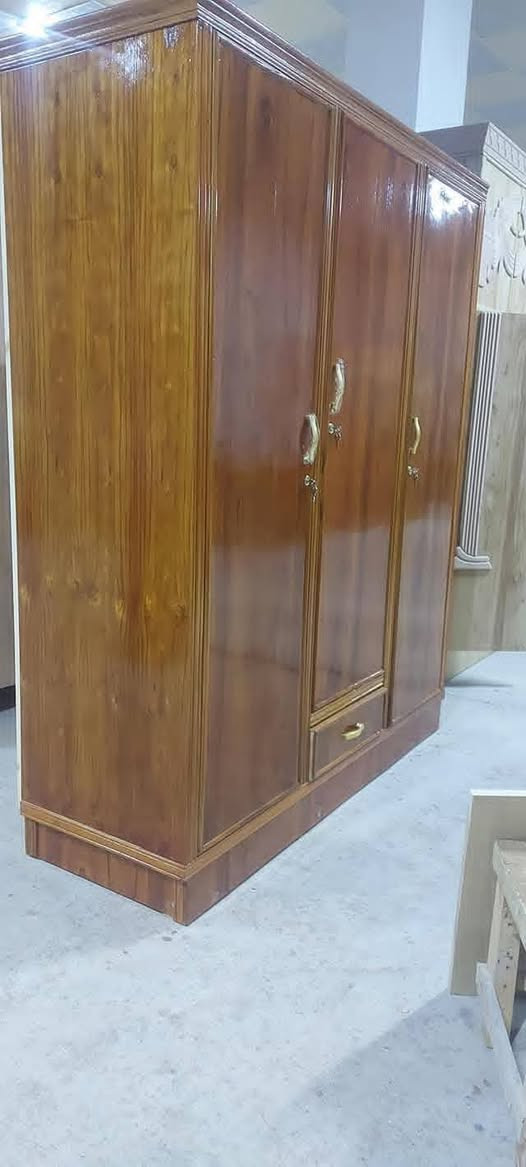 لدى معمل العز
كناتير انواع 
بوفيات انواع القياسات 
جرابي 
للاستفسار اتصل أو واتس اب ***********
