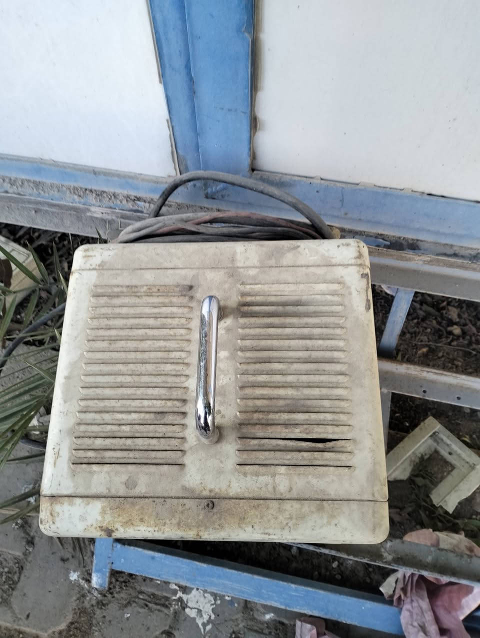 شاحنة بطاريات اصلية استلام مؤسسة
صناعة اليابان 
بغداد الكرخ *********** اتصل 
او راسل خاص
