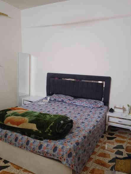 سلام عليكم للبيع غرفت نوم مستعمله نضيفه كلش وتخم هم نضيف وكاونتر تصفيت بيت رقم  الهاتف ***********
