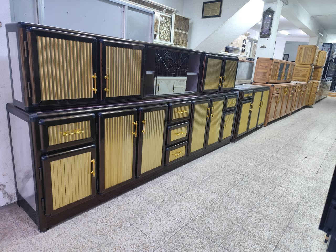 معمل ومعرض الشارقه لبيع وشراء كافة أنواع الكاونترات ***********
*********** ابو يزن الجواري
