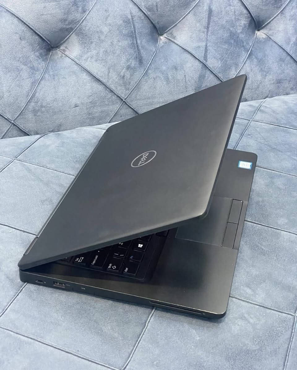 لابتوب Dell سوبر سلم الجيل السادس  للبيع
المعالج core i5 الجيل السادس
رام 8 كيكا DDR4
هارد 256 كيكا SSD
كرت الشاشه Intel UHD حجم 4 كيكا
الشاشه حجم 14 انج ضد التوهج  دقة FHD
باتري ليثيوم 6 خلايا  شحن سريع 65 واط والباطرية ممتازة
كامره دقة hd تحتوي قفل فتح وغلق الكامره
 منفذ  رام  وhdmi وسيم كرت وباقي المنافذ   الحاسبه كلش نضيفه وحلوه
السعر 250 الف النجف, العراق


**إذا كنت صاحب هذا الإعلان وتريد حذفه لأي سبب، رجاءا أرسل رسالة إلى الدعم الفني**