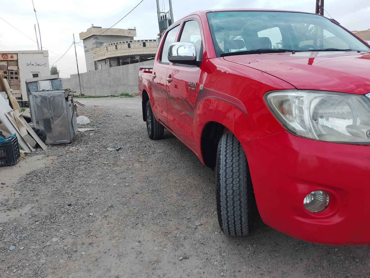 السلام عليكم ورحمة الله
تويوتا هايلوكس للبيع موديل2011گير اوتوماتيك 
الإستفسار***********
