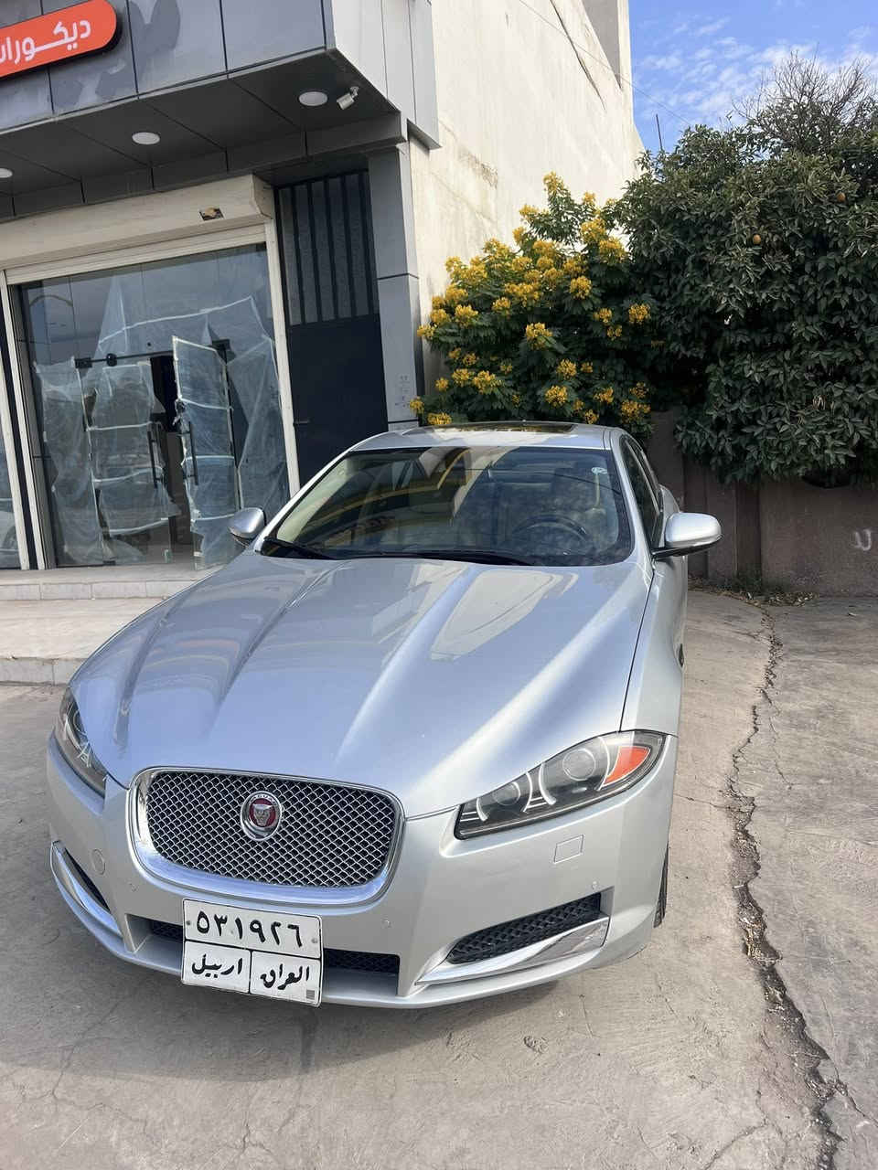 Jaguar xf2015 20turboوكالة سردار السيارة كلين  مكانة كركوك 
***********
