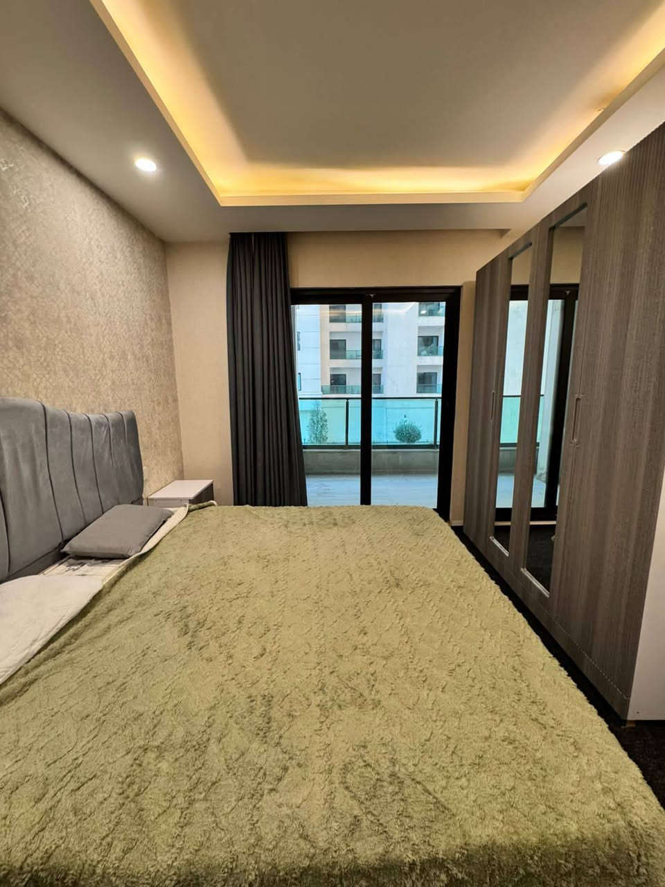 #للإيجار
مجمع mnw شارع 40 كولان 
#شقة 1+1 غرفة وصالة مؤثث 
#أربيل

للمزيد من المعلومات التواصل على الرقم :
***********

https://wa.me/9647728258220
