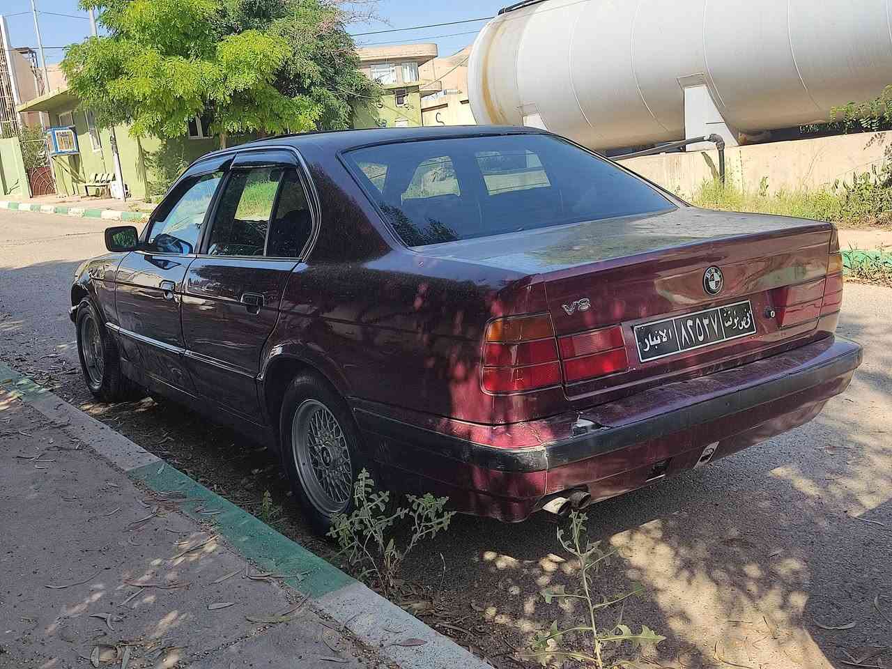 Bmw 525 گێڕ تۆماتیک
مۆدیل 1993 پێشو پشتی کەپسە ئاڕمی سلێمانی بەشەرتی غەرامە 
گێڕو مەکینەی بەشەرت هەڵمیشی نیە 
***********
admenn🖤
