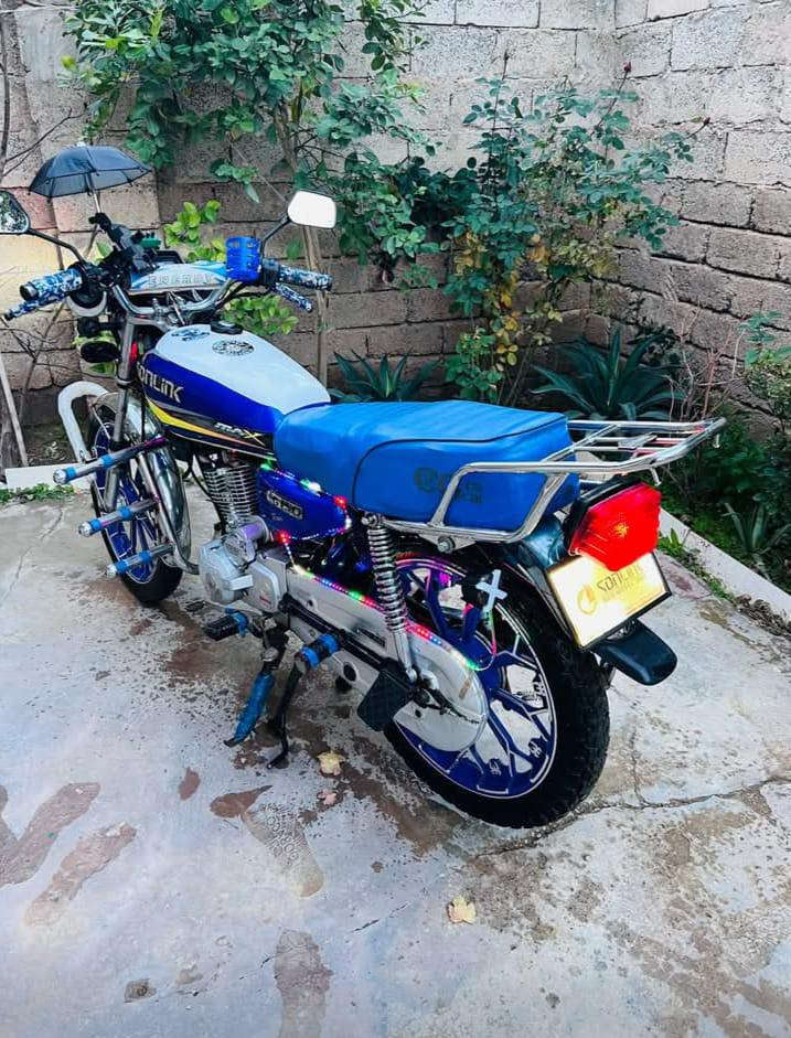 سيفان للبيع محدث 24 فول نشاط وترتيب الدراجه انضف من الصورة وشرط اي نقص مابيها ربع دينار ماتصرف عليها السعر 650 وبي مجال للشراي رقمي *********** بي واتساب
