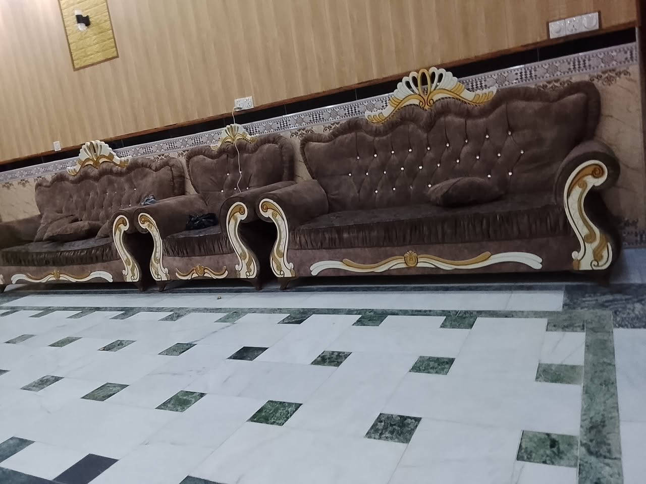 للبيــــــــــع
للاستفسار الاتصال على الرقم 

***********
