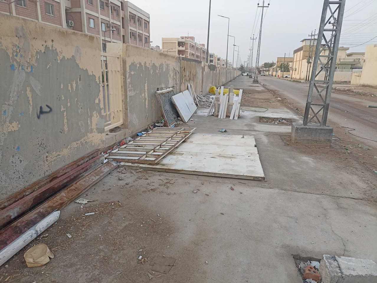 السلام عليكم البيع بيعهن شلع قلع يحب يشتري ينتصل علا هذ رقمي *********** ❤❤❤❤😘👆👆👆
