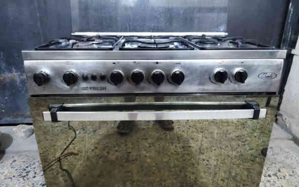 طباخ فريش جامبو نظيف جدا وشوايةتاخذ دجاجتين ***********مكاني الدورة المهدية يوجد واتس اب
