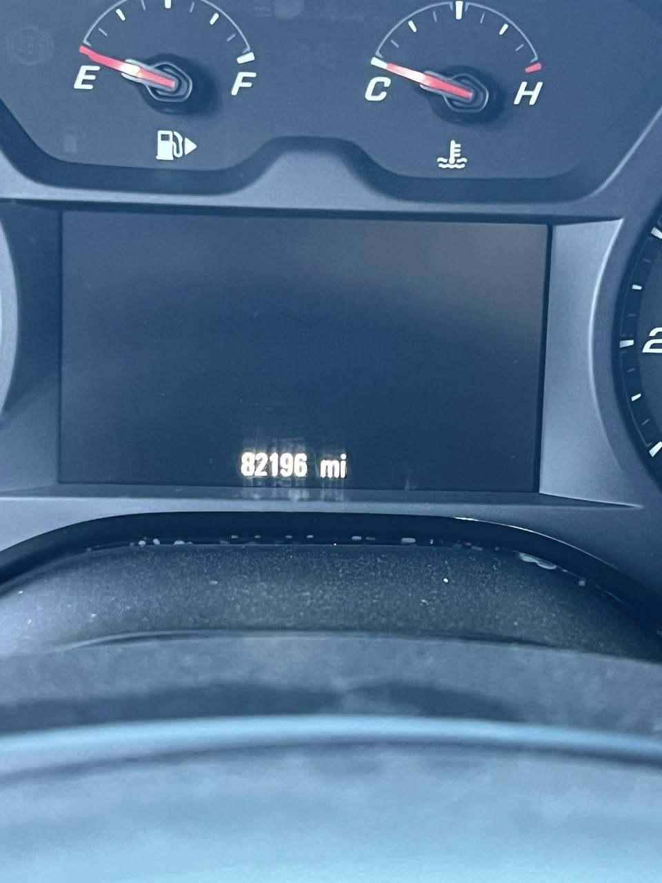 للبيع : كمارو 
سعر : 115 ورقة و مجال
غرامة : 850 الف دينار عراقي
محرك :  4 سلندر توربو
عدد الممشة : 82 ميل
عدد قطعة الصبخ : ١ جملوخ خلفي + نص باب + ربع جملوخ 
الايربكات : سليمة
الشاصي و الدواخل : سليم
رقم الشاصي : 1G1FB1RXXH0112478
تحويل او وكالة : موجود 
عنوان : دهوك 
رقم الهاتف :***********
