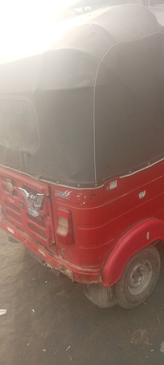 سلام عليكم  تكتك البيع موديل 19  وتكتك وراق كامله 
واني موجود فيس وتصال ***********
